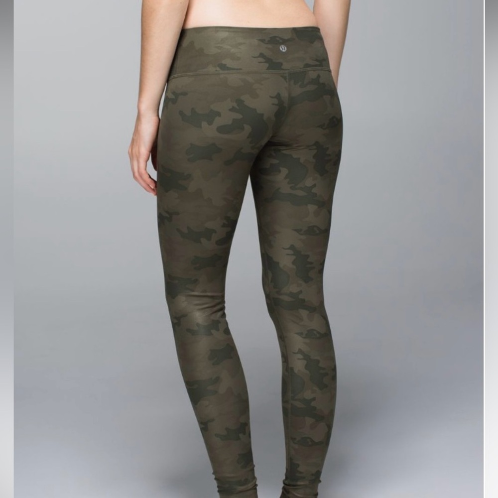 Lululemon Wunder Under Pant in Camo green